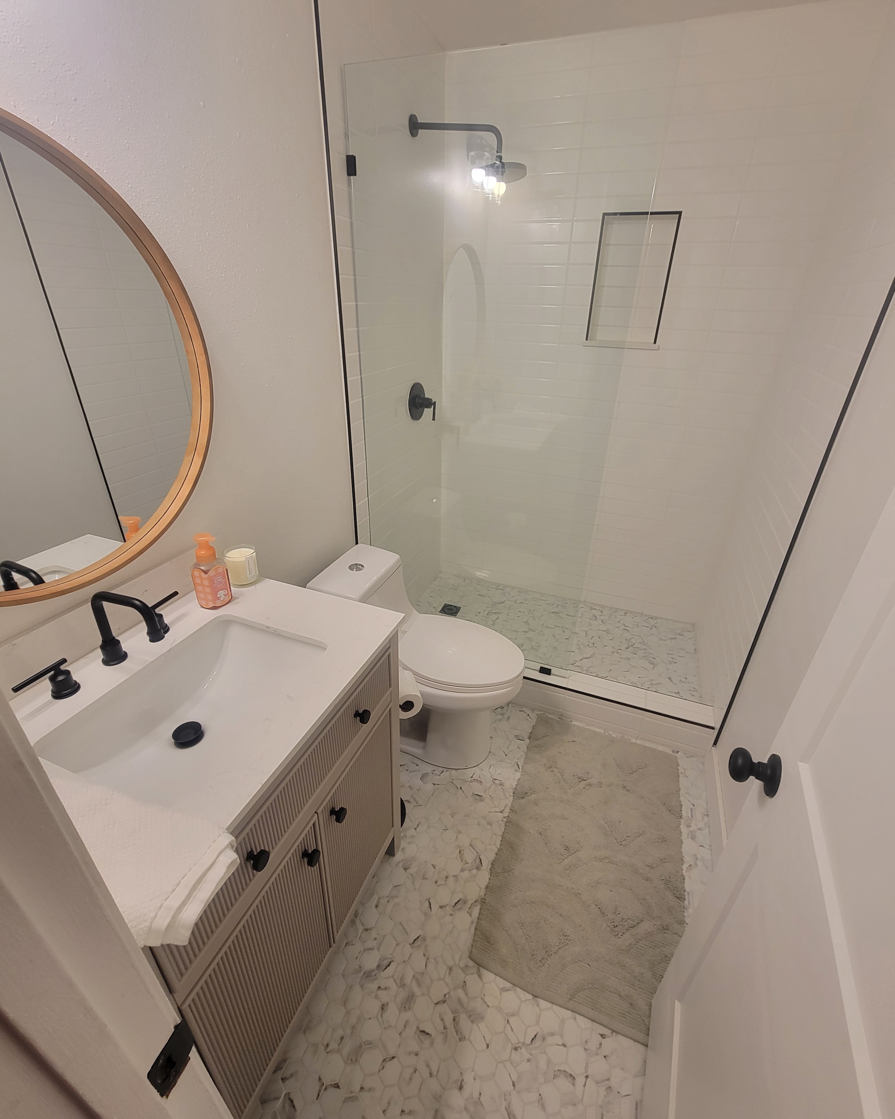 Finished bathroom tile renovation